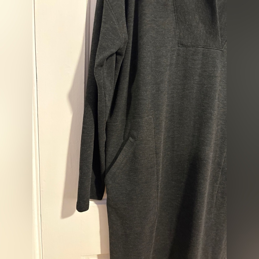 Liz Claiborne - Gray Sweater Dress With Pockets - Picture 2 of 6